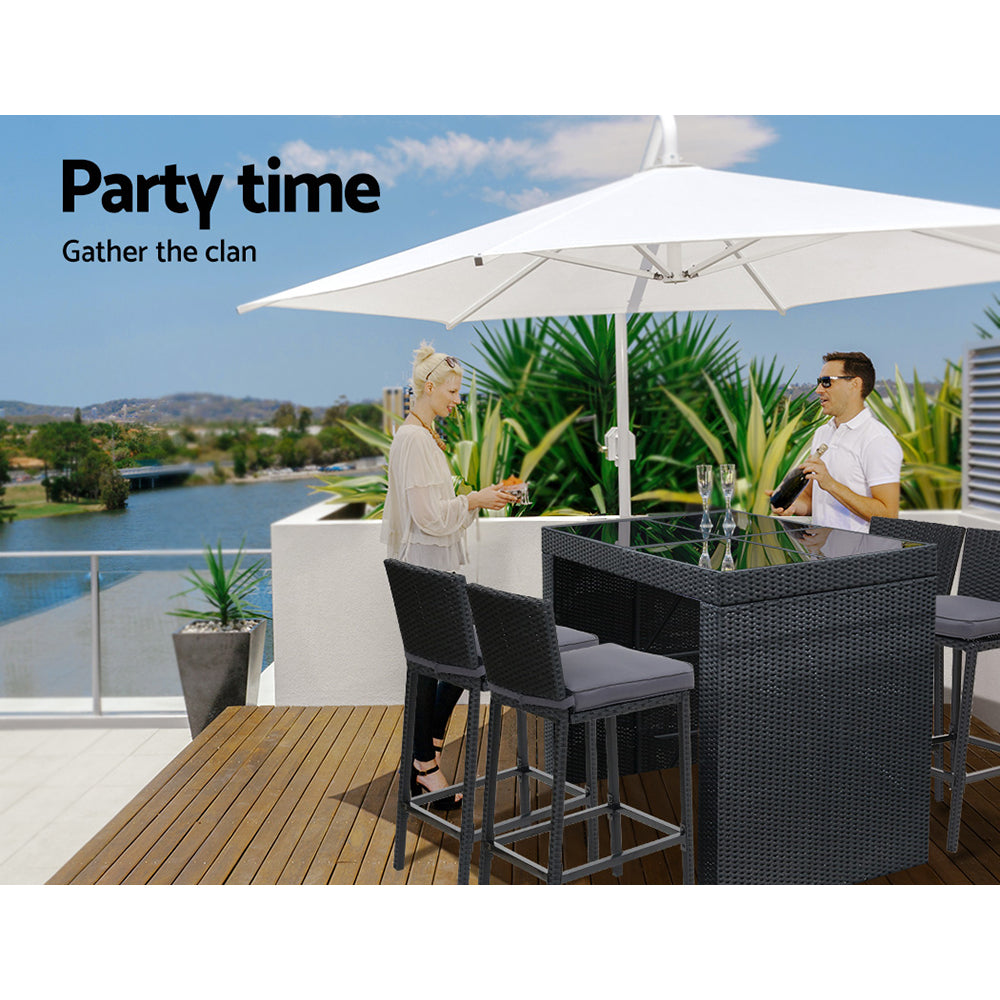 Daria - 5-Piece Outdoor Bar Set Dining Wicker Patio